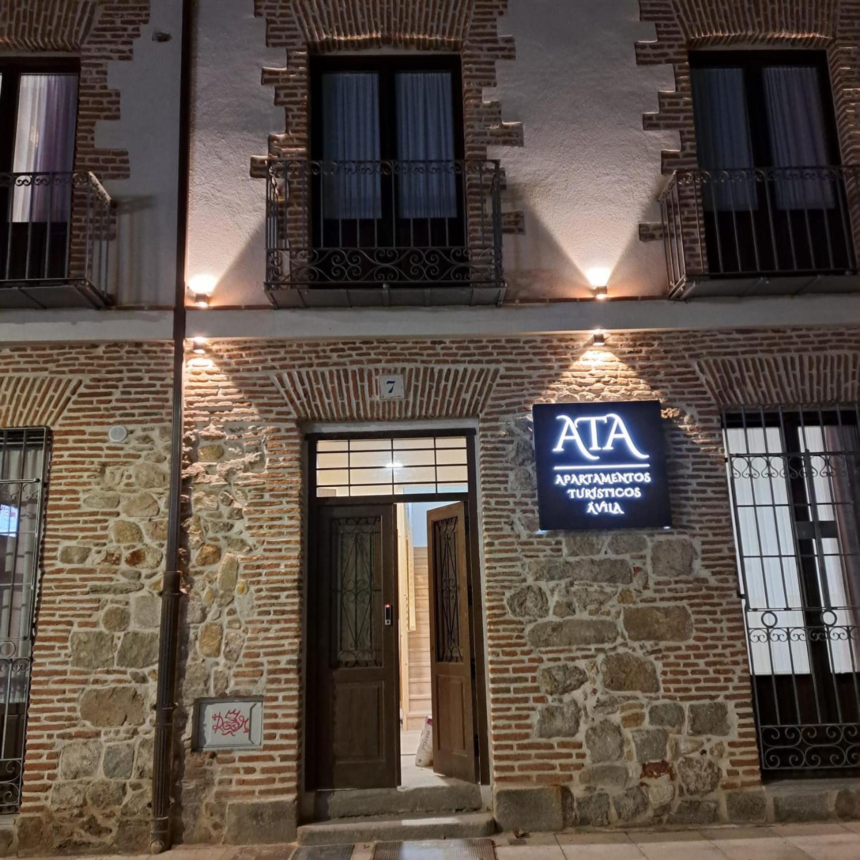 Apartamentosturisticos Avila Puerta Del Alcazar 0-1 Ávila Exterior foto